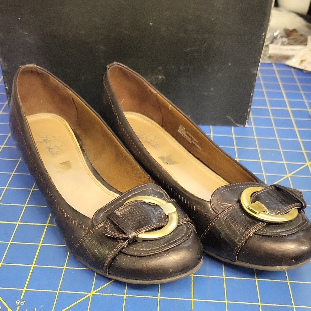 Life Stride Brownish Black Pleather Flats Gold Buckle Size 10M